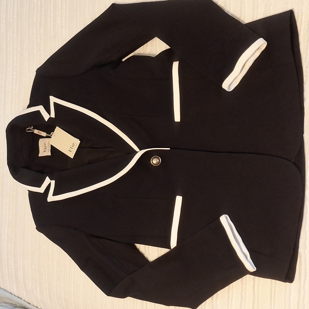 Elie Tahari NWT Black Blazer With White Piping